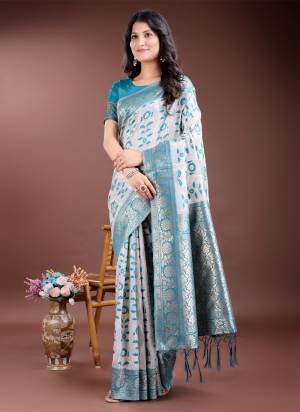 Looking These Party Wear Saree in Fine Colored.These Saree And Blouse is Fabricated On Linen Cotton.Its Beautified With Weavon Jacquatd Designer.