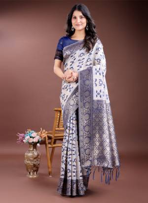 Looking These Party Wear Saree in Fine Colored.These Saree And Blouse is Fabricated On Linen Cotton.Its Beautified With Weavon Jacquatd Designer.