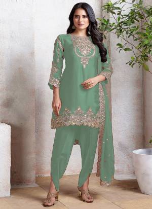 Looking These Designer Patiyala Suit in Fine Colored Pair With Bottom And Dupatta.These Top Are Faux Georgette And Dupatta Are Fabricated On Faux Georgette Pair With Santoon Bottom.Its Beautified With Santoon Inner.Its Beautified With Designer Embroidery Work.