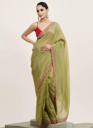 Garb These Fancy Party Wear Saree in Fine Colored.These Saree Are Tissue And Blouse is Fabricated On Art Silk Pair.Its Beautified With Fancy Sequance Work Disigner Saree.