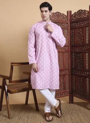 For A festive And Party Wear,Looking These Readymade Kurta With Payjama in Fine Colored.These Kurta is Fabricated On Cotton And Art Silk Payjama With Designer Printed With Chikankari Embroidery Work.Buy Now.