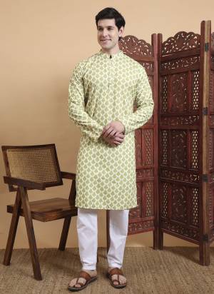 For A festive And Party Wear,Looking These Readymade Kurta With Payjama in Fine Colored.These Kurta is Fabricated On Cotton And Art Silk Payjama With Designer Printed With Chikankari Embroidery Work.Buy Now.