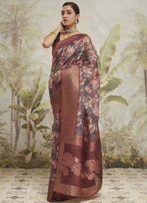 Garb These Party Wear Ready To Wear Saree in Fine Colored.These Saree Are Jacquard Silk And Blouse is Jacquard Silk Fabricated.Its Beautified With Wevon Jacquard Designer With Digital Printed.