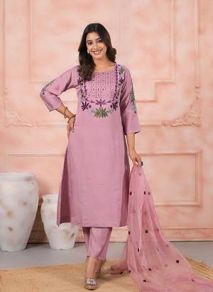 Attractive These Designer Suit in Fine Colored Pair With Bottom And Dupatta.These Top Are Chanderi And Bottom Are Fabricated On Chanderi Pair With Organza Dupatta.Its Beautified With Designer Embroidery Work.