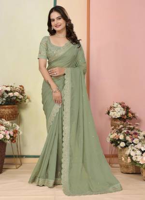 Attractive These Fastival Saree in Fine Colored.These Saree Are Organza And Blouse is Art Silk Fabricated.Its Beautified With Designer Embroidery Work.