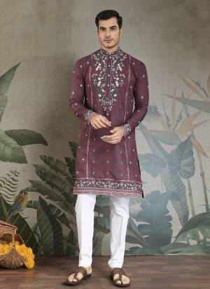 Looking These Party Wear Readymade Kurta Pair in Fine Colored.These Kurta Are Viscose Silk Fabricated on Pair.Its Beautified With Designer Thread,Sequance Embroidery Work.