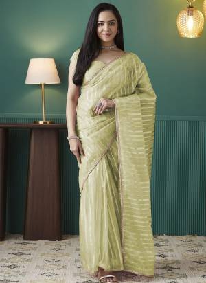 Attractive These Party Wear Ready To Wear Saree in Fine Colored.These Saree Are Organza And Blouse is Organza Fabricated.Its Beautified With Designer Foil Printed With Lace Border.