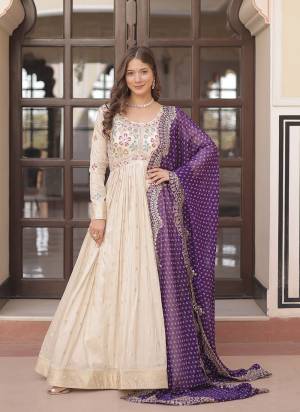 Garb These Beautiful Looking Party Wear Readymade Long Gown With Dupatta.These Gown Are Cosmos Jacquard And Dupatta is Fabricated On Georgette.Its Beautified With Wevon Jacquard Designer With Pearl Beads Embroidery Work Bandhani Printed Dupatta.