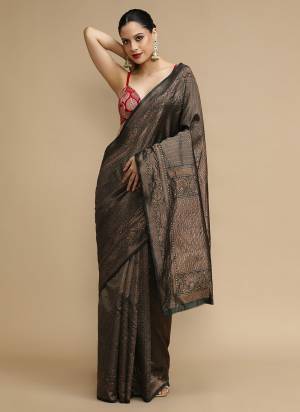 Looking These Party Wear Saree in Fine Colored.These Saree is Fabricated On Lichi Silk Pair With Lichi Silk Blouse.Its Beautified Wevon Jacquard Designer.