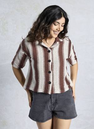 Garb These Beautiful Looking Readymade Crocks Shirt.These Shirt is Fabricated On Knited.Its Beautified With Wevon Designer.