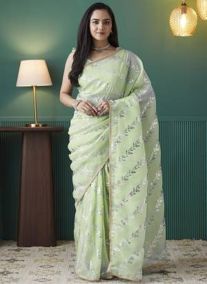 Garb These Party Wear Ready To Wear Saree in Fine Colored.These Saree Are Organza And Blouse is Organza Fabricated.Its Beautified With Solid Designer Foil Printed With Lace Border.