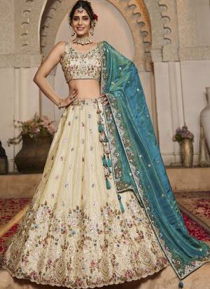 Attrective Looking This Party Wear Fine Color Fancy Heavy Designer Choli And Lahenga Fabriced On Tissue And Dupatta Tissue In Fabricated Beautified With Attrective Designer Heavy Sequance,Multy Thread,Beads Embroidery,Stone Work. Buy Now.