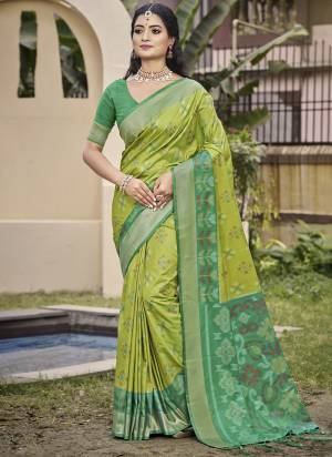 Looking These Fastive And Party Wear Saree in Fine Colored.These Saree And Blouse is Fabricated On Pochampalli Silk.Its Beautified With Wevon Designer.