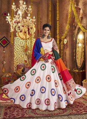 Attrective These Navratri Special Lehenga Choli in Fine Colored.These Lehenga Are Viscose Cotton And Blouse Are Viscose Cotton And Dupatta Are Fabricated On Viscose Cotton.Its Beautified With Designer Multy Thread,Mirror Embroidery Work.
