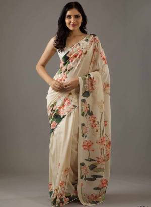 Garb These Party Wear Saree in Fine Colored.These Saree Are Bright Moss And Blouse is Fabricated On Bright Moss Pair.Its Beautified With Designer Digital Printed.