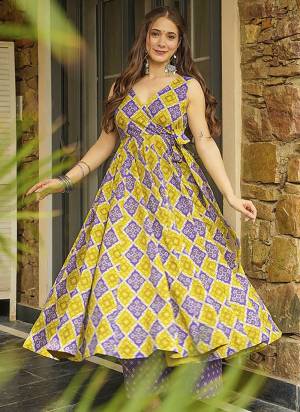 Attrective Looking These Beautiful Readymade Anarkali Plazzo Suits.These Top And Bottom is Fabricated On Rayon.Its Beautified With Designer Digital Printed.