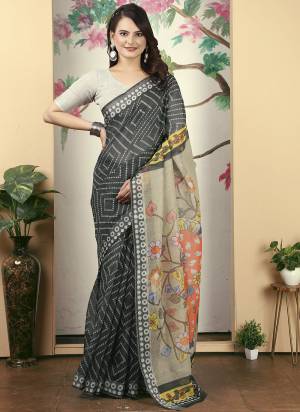 Garb These Fastive Saree in Fine Colored.These Saree Are Linen Cotton And Blouse is Fabricated On Linen Cotton Pair.Its Beautified With Wevon Jari Border With Designer Digital Printed.