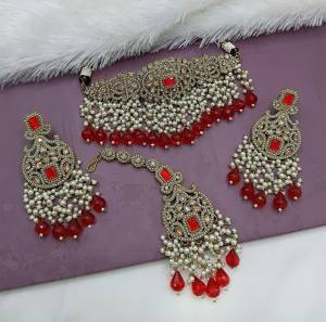 Attrective These Beautifil Colored Chiker Set Necklace.These Choker Set is Come Alloy Material And Beautified With Kundan Stone Work.