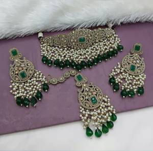 Attrective These Beautifil Colored Chiker Set Necklace.These Choker Set is Come Alloy Material And Beautified With Kundan Stone Work.