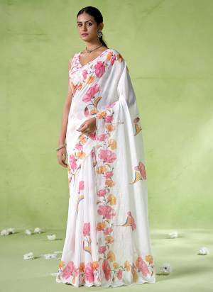Attractive These Fancy Party Wear Saree in Fine Colored.These Saree Are Cotton Blend And Blouse is Fabricated On Art Silk Pair.Its Beautified With Disigner Printed Saree.