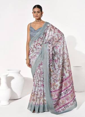 Attractive These Fancy Party Wear Saree in Fine Colored.These Saree Are Cotton Blend And Blouse is Fabricated On Art Silk Pair.Its Beautified With Disigner Printed Saree.