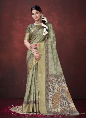 Look Attractive These Designer Party Wear Saree in Fine Colored.These Saree Are Habotai Silk And Blouse Habotai Silk is Fabricated.Its Beautified Woven Jacquard Pallu Border Desiger With Digital Printed.