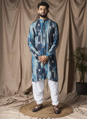 For A festive Wear,Grab These Readymade Kurta With Payjama in Fine Colored.These Kurta is Fabricated On Modal Silk And Art Silk Bottom With Designer Printed.Buy Now.