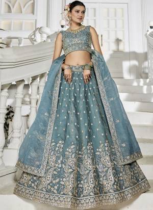  Looking This Party Wear Fine Color Fancy Heavy Designer Choli And Lahenga Fabriced On Tissue And Dupatta Tissue In Fabricated Beautified With Attrective Designer Sequance Embroidery Work. Buy Now.