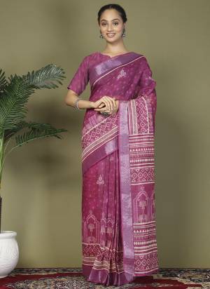 Looking These Fastive And Party Ready To Wear Saree in Fine Colored.These Saree And Blouse is Fabricated On Cotton.Its Beautified With Woven Jari Border Designer With Digital Printed.