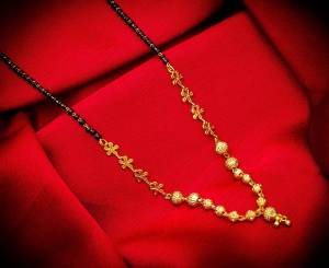 Rich And Elegant Looking Designer Mangalsutra Is Here In Golden Color. It Is Light Weight Which Is Easy To Carry All Day Long With Any Colored Attire. Buy Now.