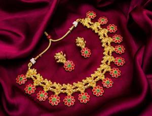 Buy This Heavy Necklace Set For The Upcoming Wedding Season. Pair This Up With Your Heavy Ethnic Attire And As It Is In Golden Color, It Can Be Paired With Any Colored Attire. Buy Now