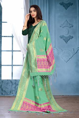 For A Proper Traditional Look, Pair Up Your Simple Attire With This Trendy Banarasi Art Silk Fabricated Dupatta. It Is Beautified With Weave All Over. Also It Is Light In Weight And Easy To Carry All Day Long