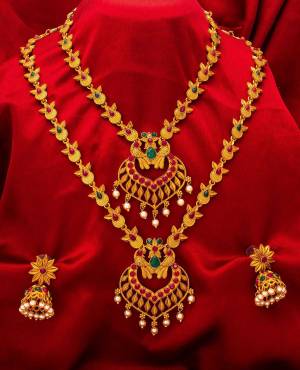 For A Queen Look, Here Is A Designer Royal Looking Necklace Set With Two Necklaces With A Pair Of Earrings. This Necklace Set Can Be Paired With Heavy Or Light Ethnic Attire Alos Can Be Wore Single Or Both At A Time For More Enhanced Look. Buy Now