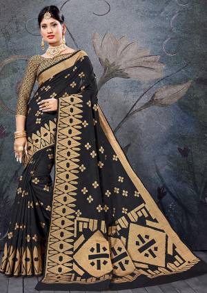 Simple And Elegant Looking Saree Is Here In Black Color For Your Semi-Casual Wear, This Pretty Saree and Blouse Are Fabricated On Handloom Cotton Beautified With Weave. It Is Light Weight And Easy To Carry All Day Long. 