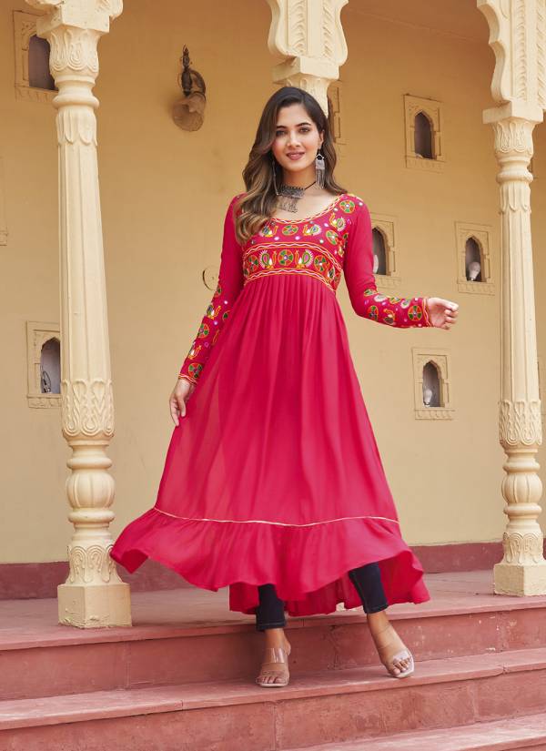 Fuchsia Zari Woven Crepe Printed Kurti