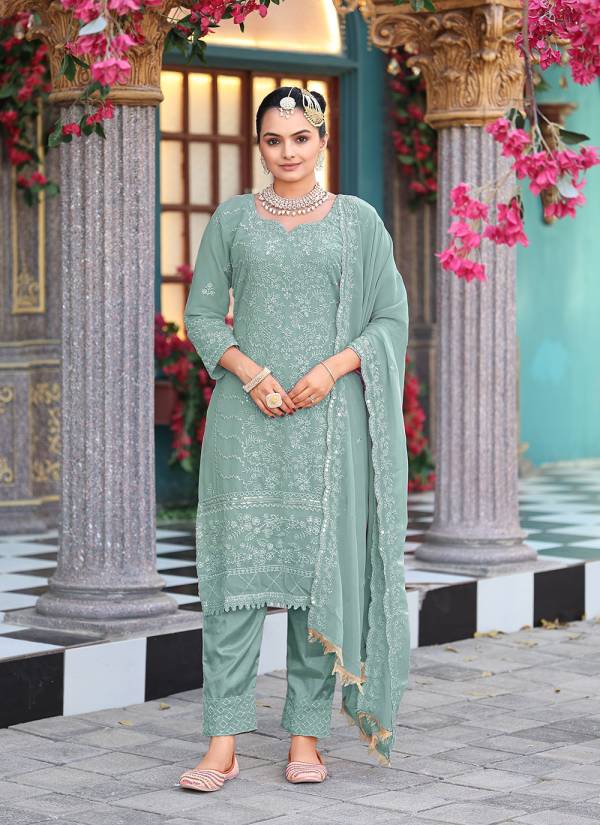 Blush Pink Resham Thread Velvet 3 Piece Pakistani Suit