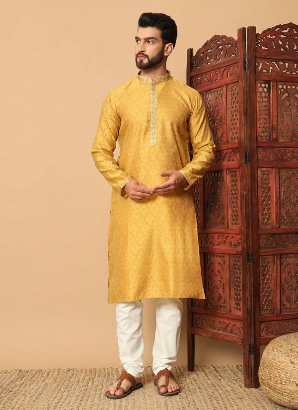 Purple Velvet Resham Thread Brocade Sherwani