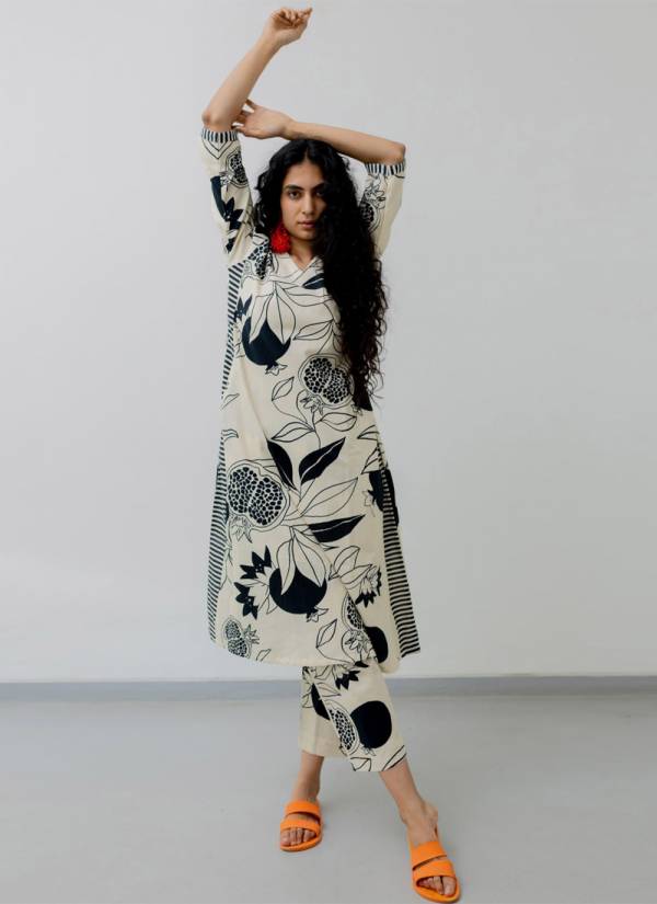 Lavender Zari Woven Chiffon Anarkali Kurti