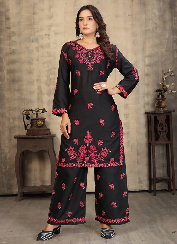 Off White Zari Woven Rayon Embroidered Kurti