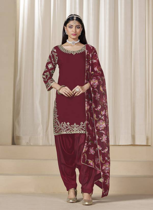 Rani Pink Thread Embroidered Silk Blend Embroidered Suit